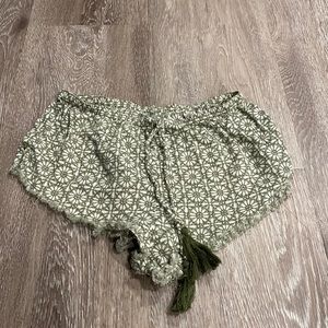 Aerie XS Short patterned shorts